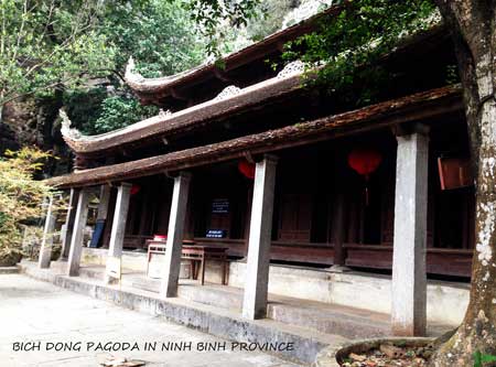tour to bich dong pagoda
