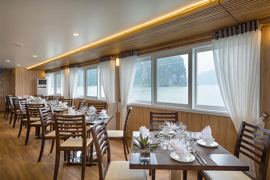 La vela Premium Cruise Halong Bay