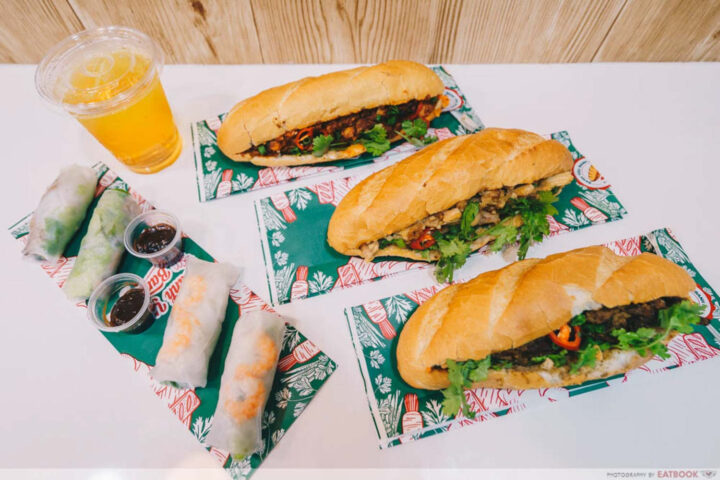 Bánh mì kẹp gà nướng Halal