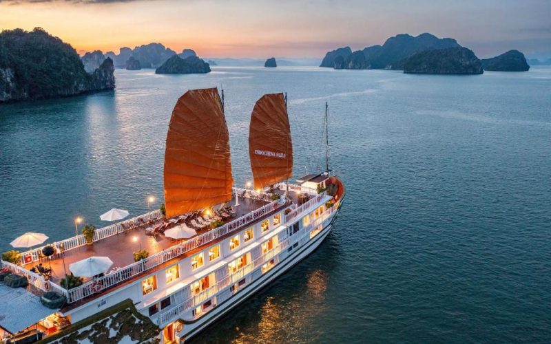Indochina Sails – Wedding Cruise