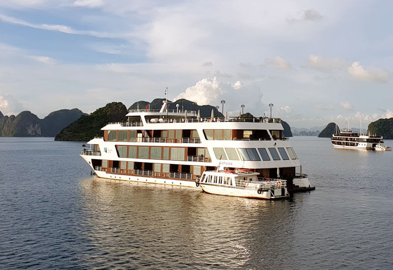 Le Theatre cruise