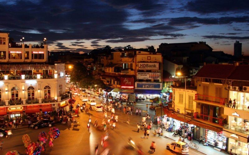 hanoi old quarter night market