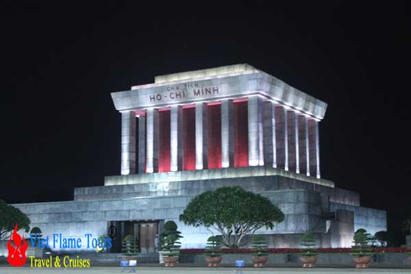Ho Chi Minh Mausoleum opening hours