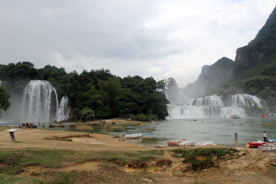 tour-ba be-ban-gioc-waterfall