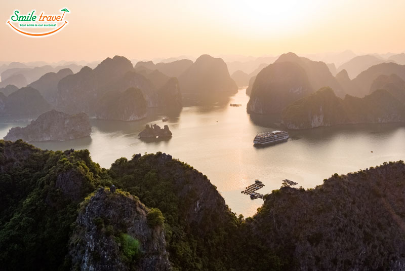 Overview-Indochine-Cruise 5*-Halongbay-Vietnamhalongbay.com