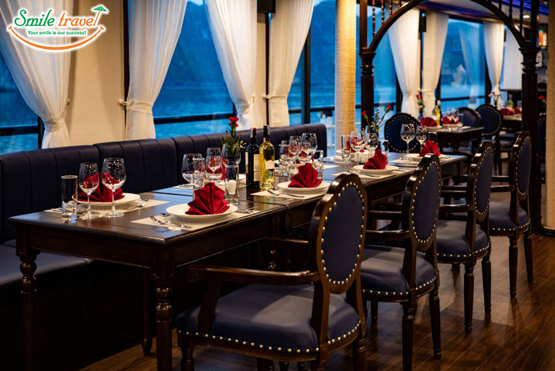 Restaurant-La-Casta-Regal-Cruise-Smiletravel