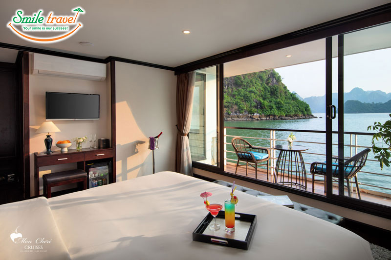 Elegance Suite Balcony Mon Chéri Cruise Smiletravel Halongbayy