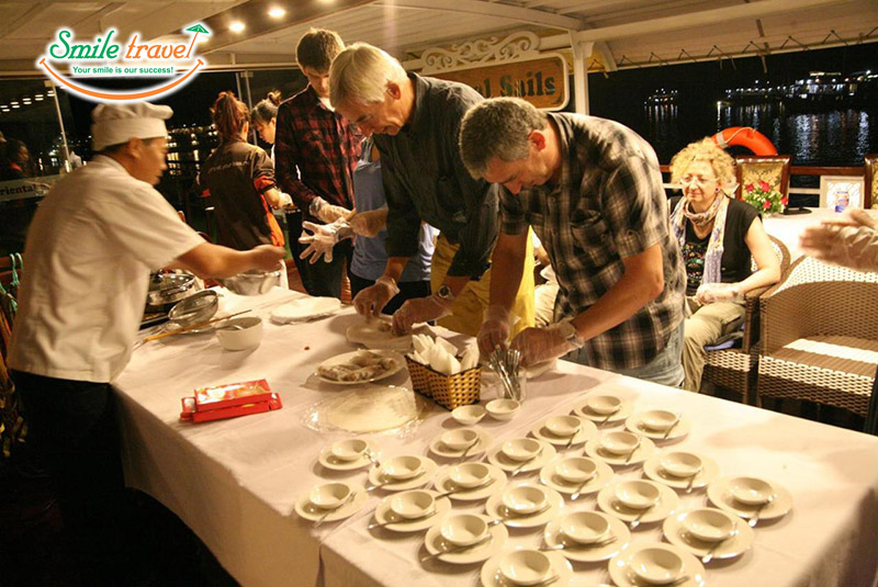 Cooking Class Oriental Sails Cruise Smiletravel