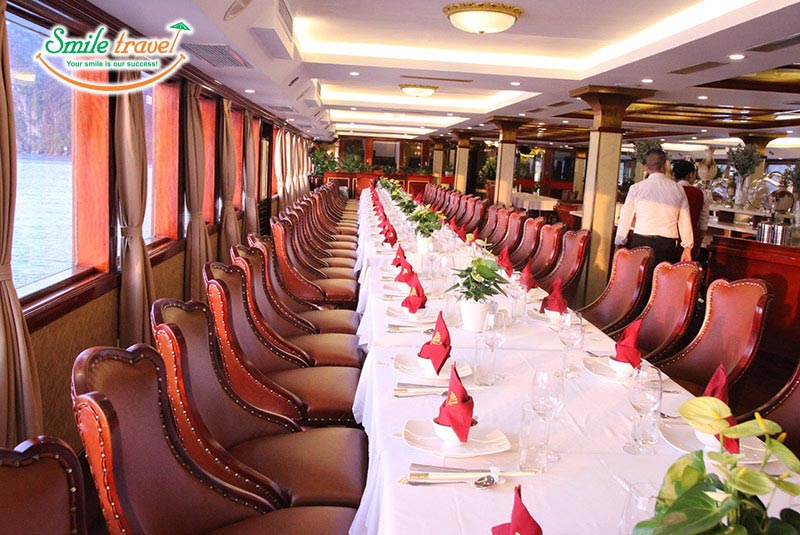 Restaurant Golden Cruise 9999 Smiletravel